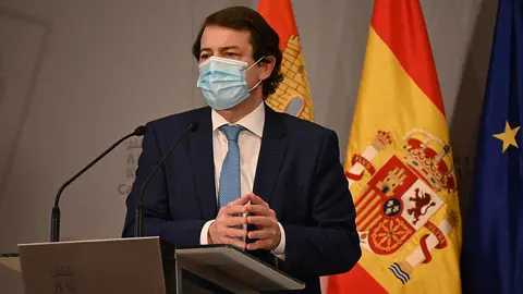 20210216+RUEDA+DE+PRENSA+PRESIDENTE+TOQUE+DE+QUEDA05+