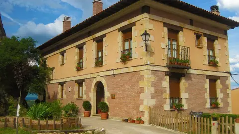 EXTERIOR DE LA CASA RURAL
