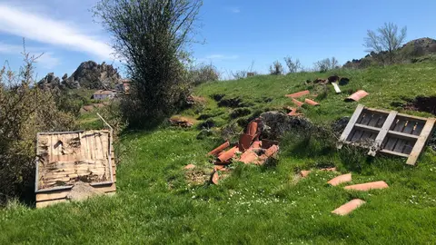 BASURA EN PINILLA DE LOS BARRUECOS