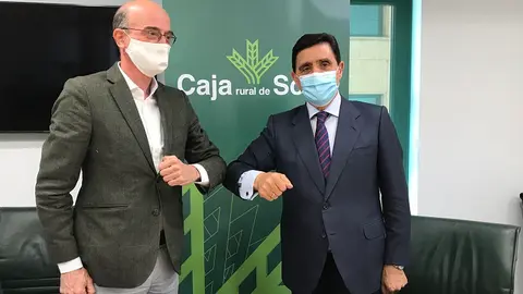 FOTO CAJA RURAL