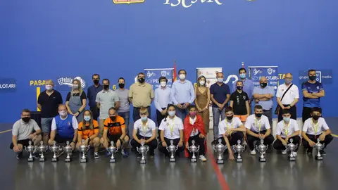 FOTO GRUPO CAMPEONES