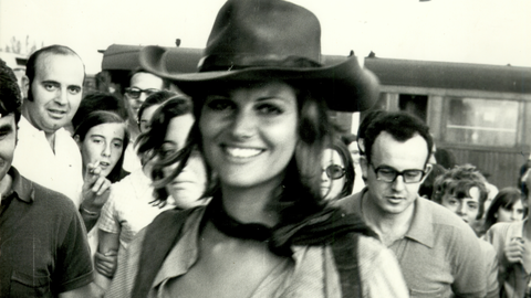 1 - CLAUDIA SALAS, FIDEL