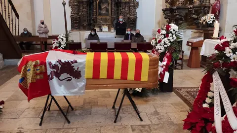 Entierro Angel Solanes 2