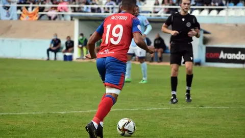 662x372a_19161511allyson