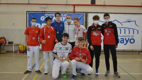 Mano_Juvenil_grupo