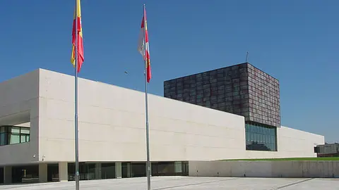 Valladolid_cortes_castilla_leon_07_lou