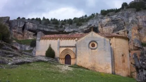 Ermita de San Bartolomé, ubicada en El Cañón del Río Lobos.