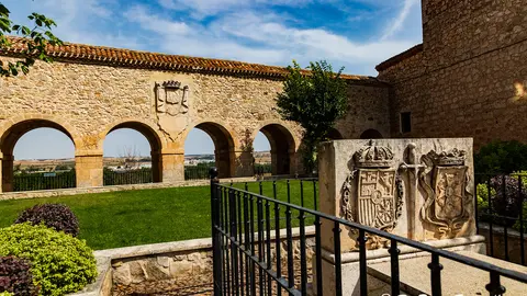 Monumento al cura Merino