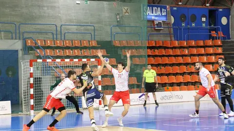 E5A3340E-F3C7-07DC-1C9594A7597E6565