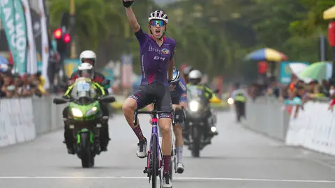 sprintcyclingagency_0646646_1_2000px