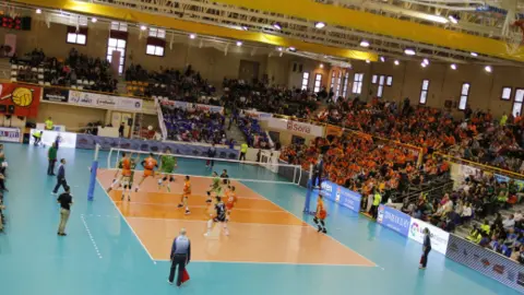 uni-ter15b-imgEs20230222123317Sli