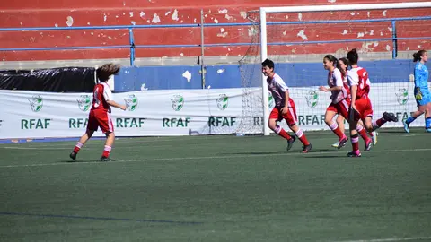 Celebración de gol de Zaira en el partido ante Navarra