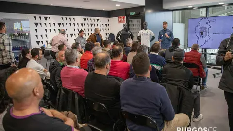 ecdd439f-fa5f-4642-b5fd-f250444dac7b