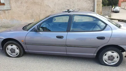 Coche dañado en Hontoria