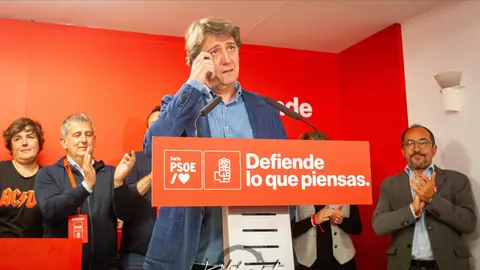 Carlos Mart&iacute;nez