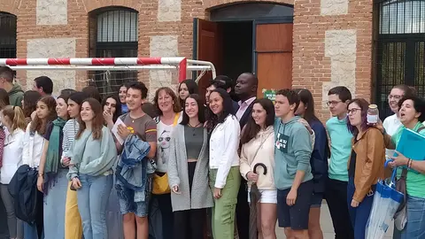 19 ARRIBA