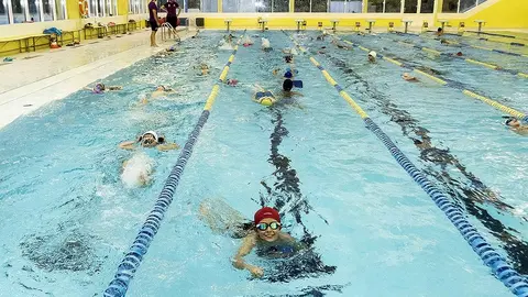 Piscina cubierta del complejo de El Plantío