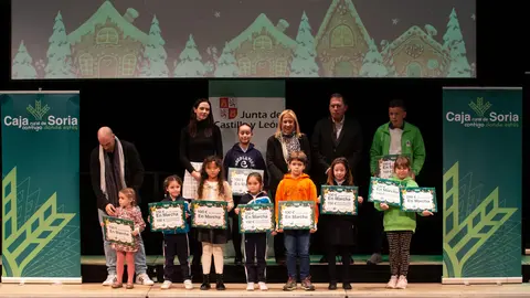 Premiados en el Concurso de la Peque Postal Navideña