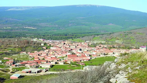 Vista panorámica de Vilviestre del Pinar