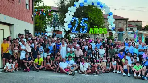 Los miembros de la Asociación durante las celebraciones del 25 aniversario