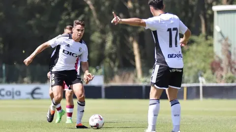 GUiOmggW4AEXq3w-1-1024x683