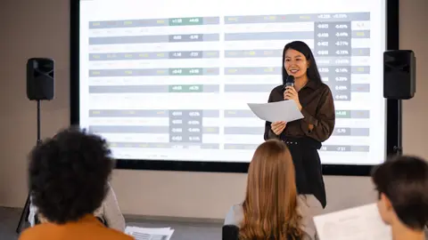  Cómo hacer presentaciones efectivas de tus trabajos académicos: Técnicas para presentar ensayos y trabajos de manera clara y profesional 