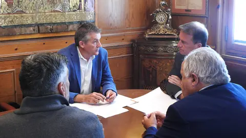 Reunion Decano con la Diputacion