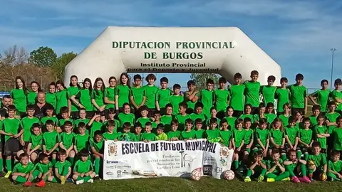 Escuela de Fútbol Municipal Fundación Dinosaurios CYL de Salas de los Infantes 2025