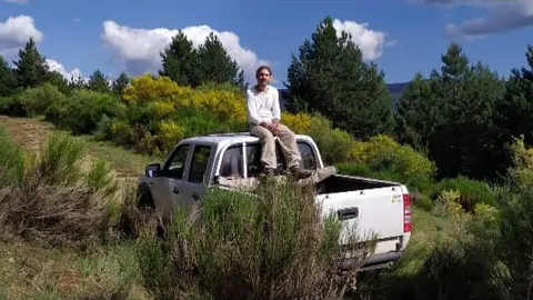 JULIO EN LA FURGONETA