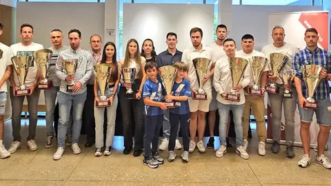 Foto de familia de los campeones provinciales 2023/2024/RFCYLF