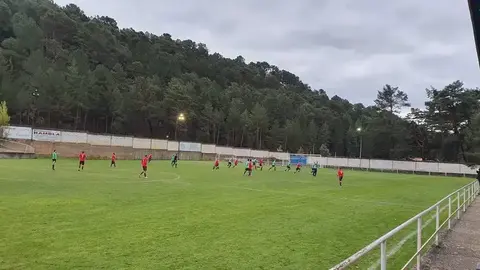 Partido disputado la campaña pasada en el campo municipal El Pontón