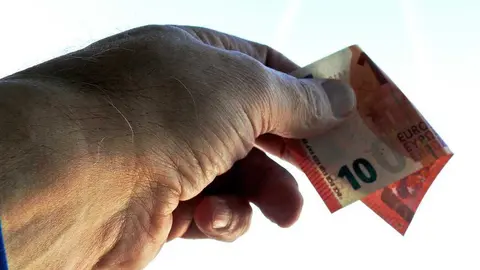  Aumentan los pr&eacute;stamos para hacer frente a gastos familiares 