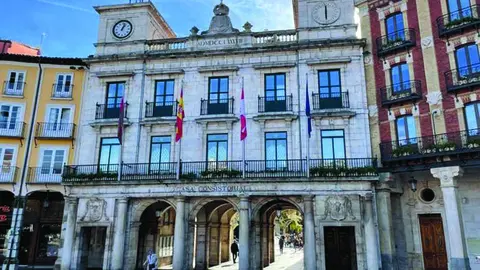 Ayuntamiento de Burgos, situado en la Plaza Mayor.