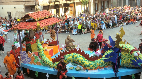 La ofrenda floral y el pregón arrancan las fiestas grandes de Salas de los Infantes hasta el lunes 17 de agosto
