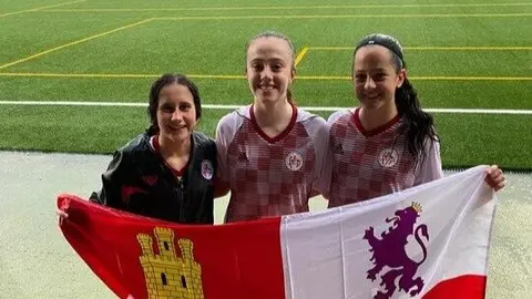 Zaira Gallardo (Duruelo de la Sierra) y Nerea Martínez (Huerta de Rey) Campeonas de España con la Selección Femenina de Castilla y León de Fútbol Sub-16