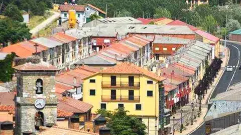 El barrio de San Pedro de San Leonardo vuelve a vivir la jornada de su patrón con limonada y verbena