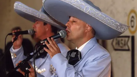 Navaleno bailará a ritmo de mariachis con el dúo Chuchin Ibáñez y Jesús Tápiz