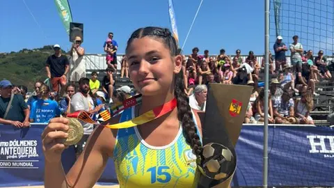 La jugadora de Hacinas, Claudia Soriano Alonso, se proclama Campeona de España de Balonmano Playa en categoría infantil