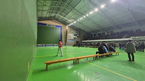 Celebrada en Duruelo de la Sierra la segunda jornada del XV Torneo de Navidad de Pelota a Mano del 4 1/2 y Parejas