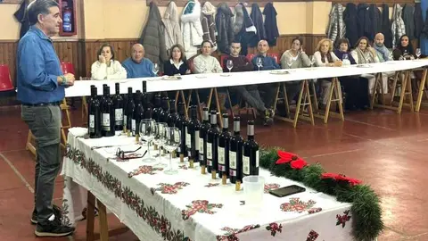 Hontoria del Pinar despide 2025 con una interesante cata de vinos en El Corral de la Villa