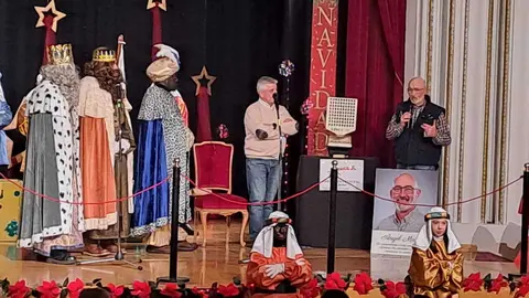 La imagen de Ángel Marcos permanecerá en el hall del Teatro de San Leonardo por su gran contribución a la actividad navideña