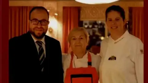 Diego Muñoz, de La Lobita de Navaleno, premiado por la Academia regional de Gastronomía por 'Mejor Sala'