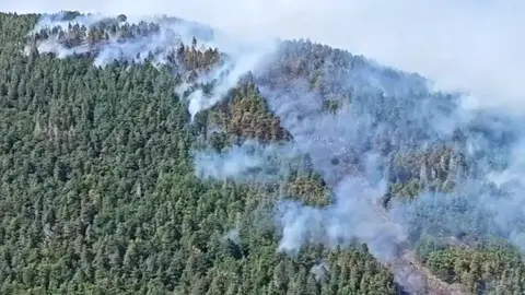 Un incendio en Villoslada de Cameros obliga a activar la emergencia tras arrasar 40has en la Sierra Cebollera