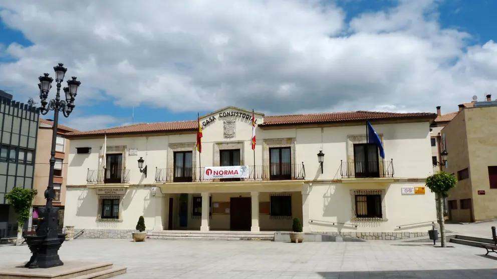 San_Leonardo_de_Yag&uuml;e_-_Ayuntamiento