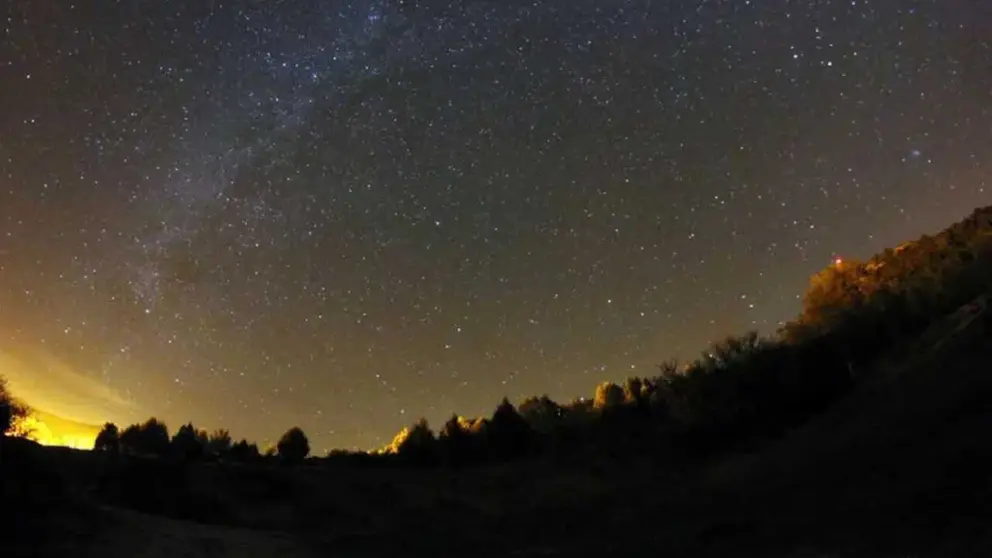 El cielo de Muriel Viejo considerado como uno de los mejores por su poca contaminaci&oacute;n lum&iacute;nica. Foto Ayuntamiento