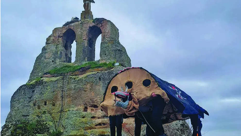 Salida de la Tarasca en Hacinas. Una de las localidades con mejor calidad del cielo