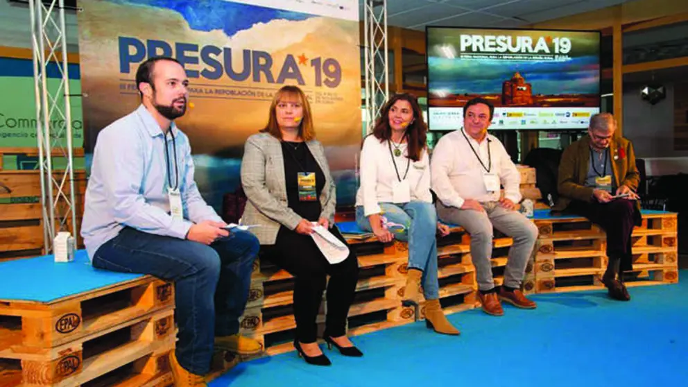 Ponencias sobre el medio rural en la Feria PRESURA de ediciones anteriores.