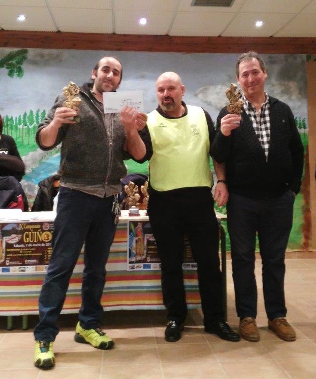 3 CLASIFICADOS