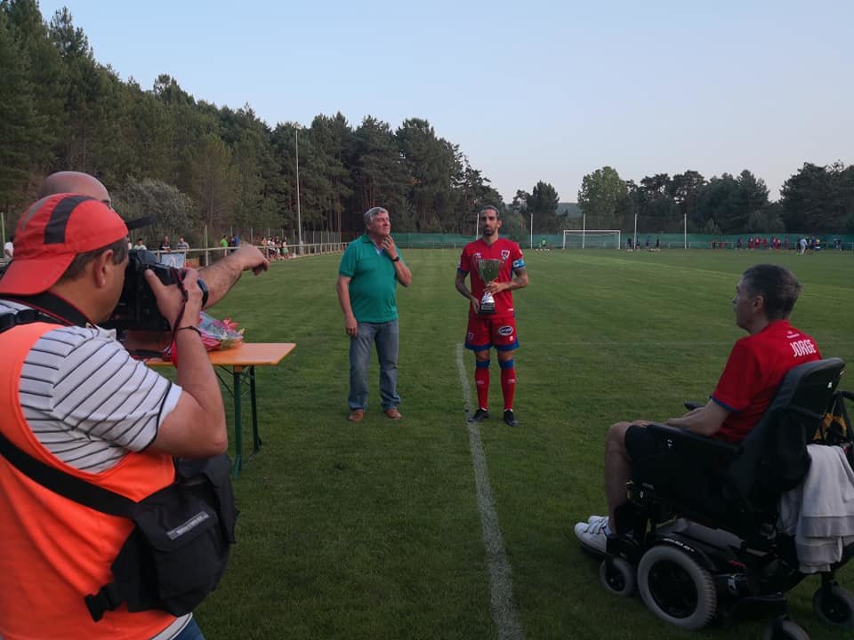 38422337_977105269160427_1602621678762852352_n