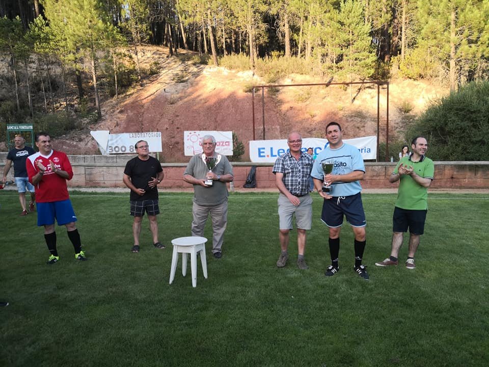 38694558_978259945711626_1014751740974596096_n